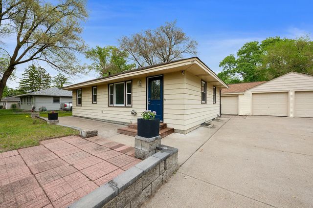 11581 Kumquat Street NW, Coon Rapids, MN 55448