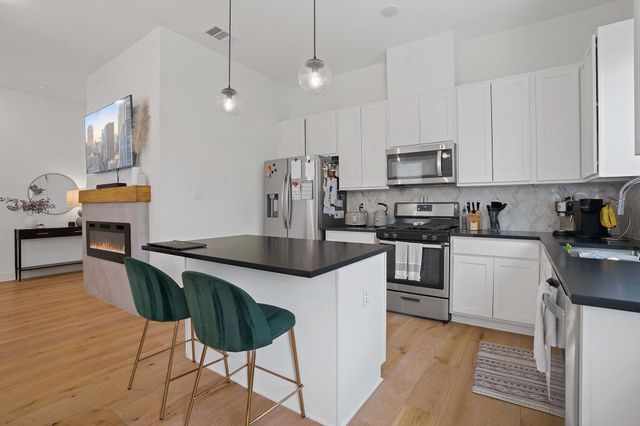 5806 Sutherlin RD, Austin, TX 78723