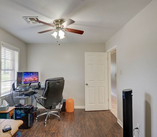 1712 Alison Avenue, Bossier City, LA 71112