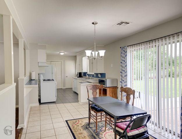 1712 Alison Avenue, Bossier City, LA 71112