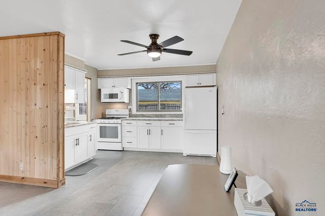 501 ROBBINS DR, Rapid City, SD 57701