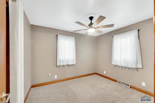 501 ROBBINS DR, Rapid City, SD 57701