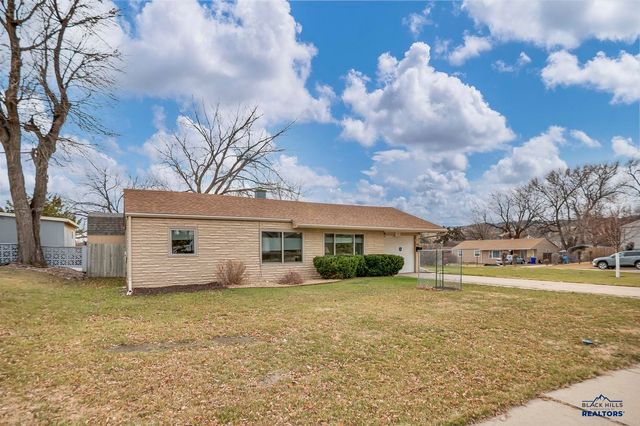 501 ROBBINS DR, Rapid City, SD 57701