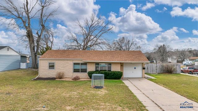 501 ROBBINS DR, Rapid City, SD 57701