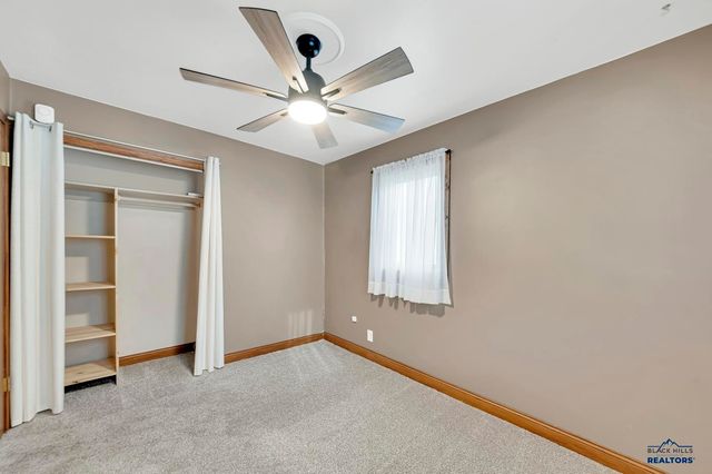 501 ROBBINS DR, Rapid City, SD 57701