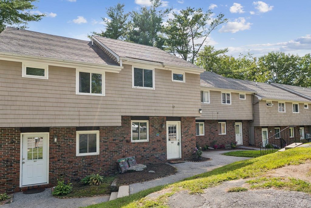 526 East Avenue 102, Lewiston, ME 04240 — photo 2