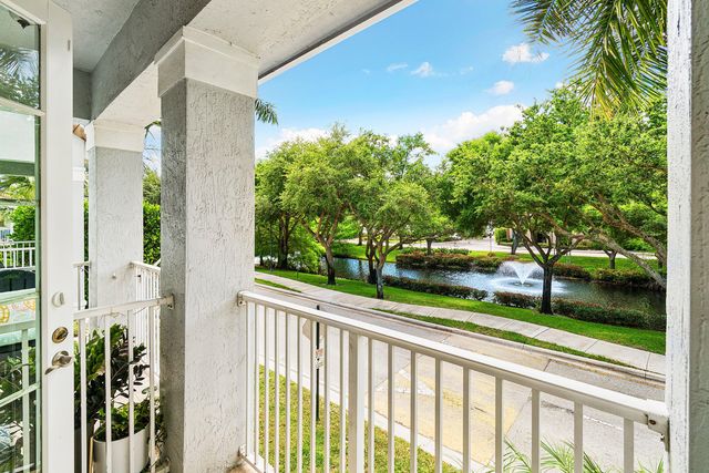 1359 Vía De Pepi, Boynton Beach, FL 33426