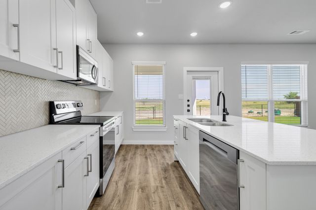 4028 Clovis Street, Midlothian, TX 76065