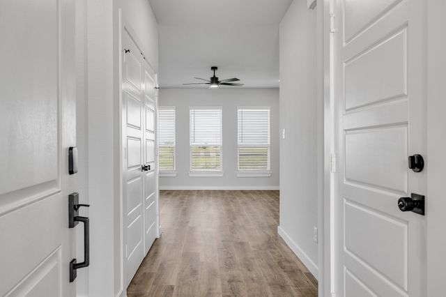 4028 Clovis Street, Midlothian, TX 76065