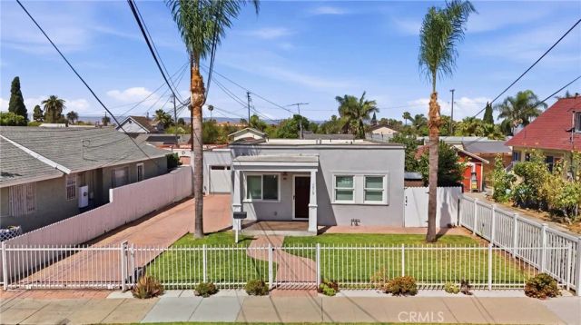 1519 Temple Avenue, Long Beach, CA 90804
