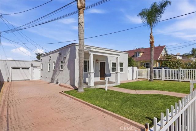 1519 Temple Avenue, Long Beach, CA 90804