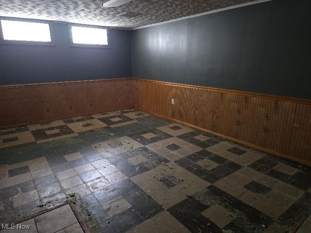 3649 Antisdale Avenue, Cleveland Heights, OH 44118