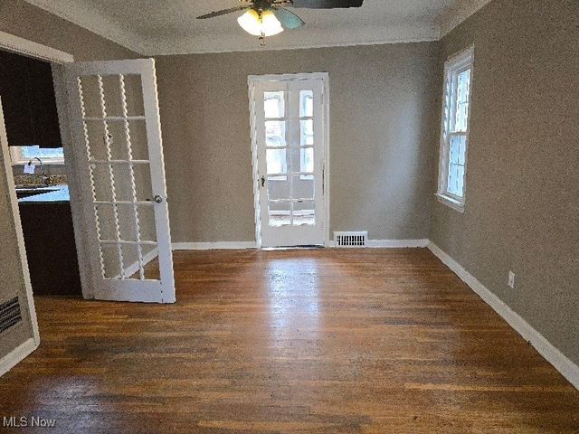 3649 Antisdale Avenue, Cleveland Heights, OH 44118