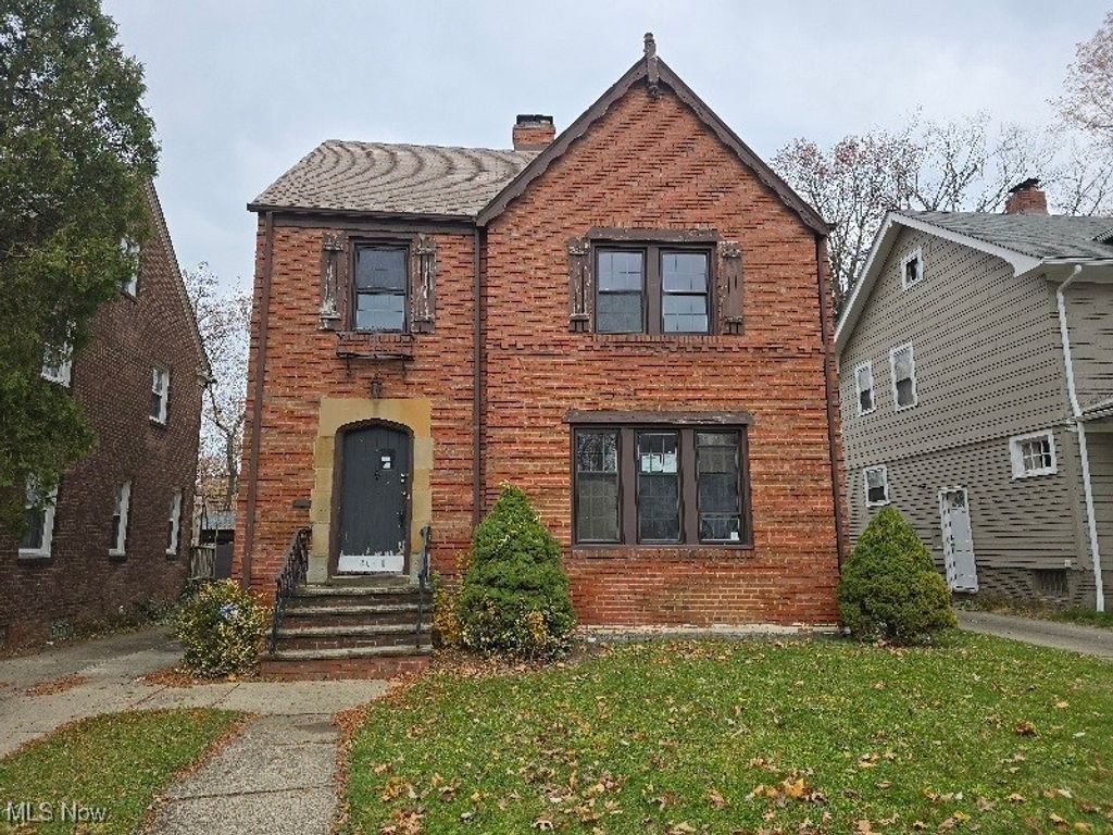 3649 Antisdale Avenue, Cleveland Heights, OH 44118