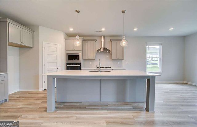 145 Compass Road, Hampton, GA 30228