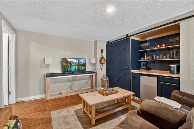 5012 NW Downing Street, Blue Springs, MO 64015