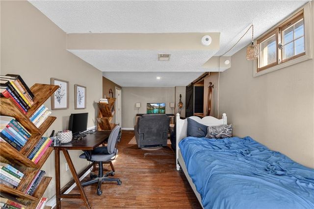 5012 NW Downing Street, Blue Springs, MO 64015