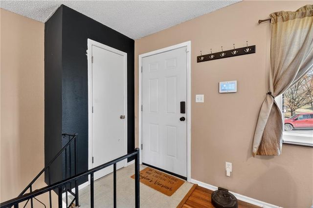 5012 NW Downing Street, Blue Springs, MO 64015