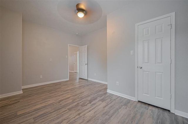 5009 Willow Point Drive, Conroe, TX 77303