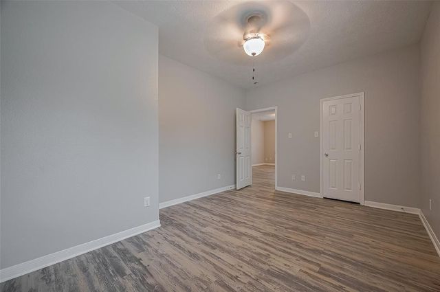 5009 Willow Point Drive, Conroe, TX 77303