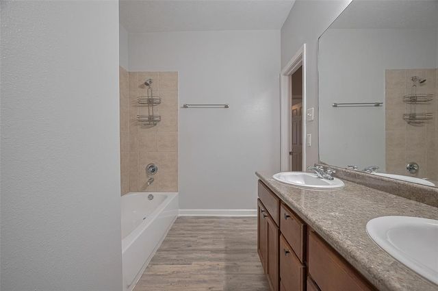 5009 Willow Point Drive, Conroe, TX 77303