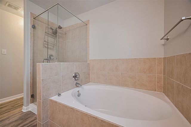 5009 Willow Point Drive, Conroe, TX 77303