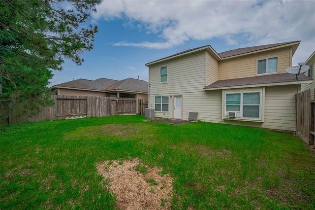 5009 Willow Point Drive, Conroe, TX 77303