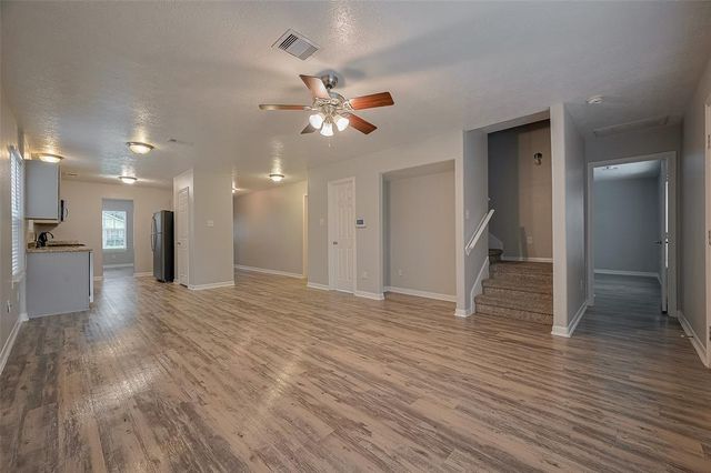 5009 Willow Point Drive, Conroe, TX 77303