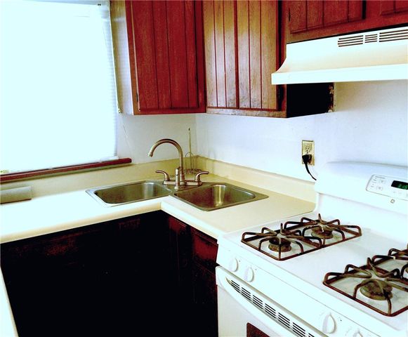 963 Manton Way, Allentown, PA 15210