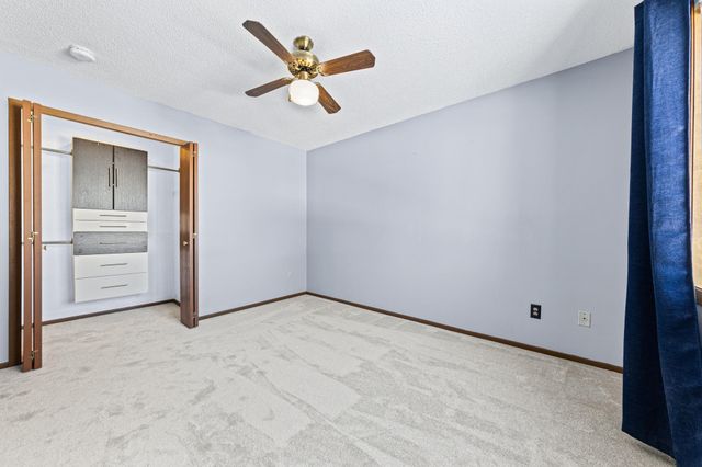 5935 W 136th Street, Savage, MN 55378