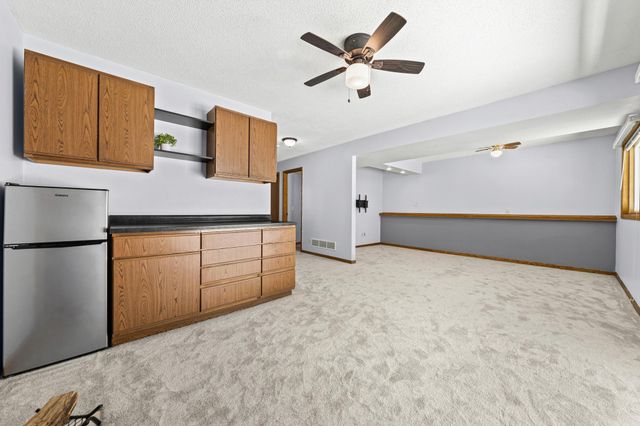 5935 W 136th Street, Savage, MN 55378