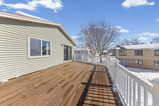 5935 W 136th Street, Savage, MN 55378