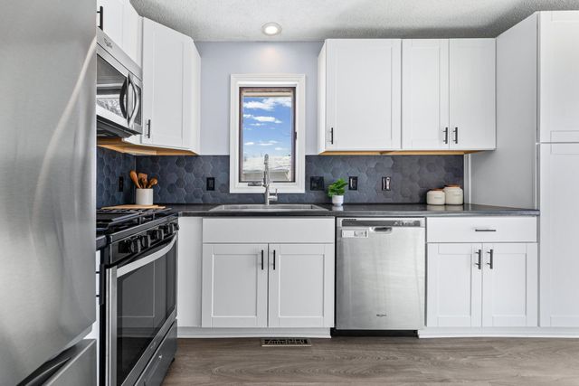 5935 W 136th Street, Savage, MN 55378