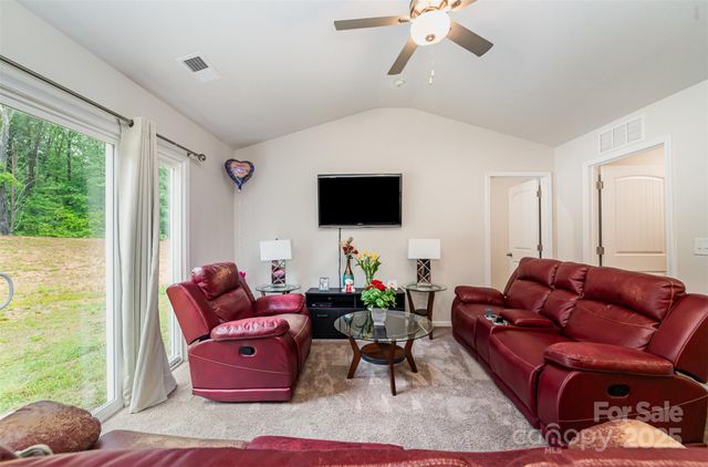 3138 Maple Ridge Drive, Gastonia, NC 28052