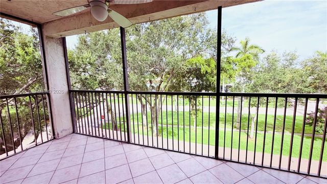 6800 Cypress Road 401, Plantation, FL 33317