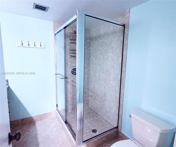 6800 Cypress Road 401, Plantation, FL 33317