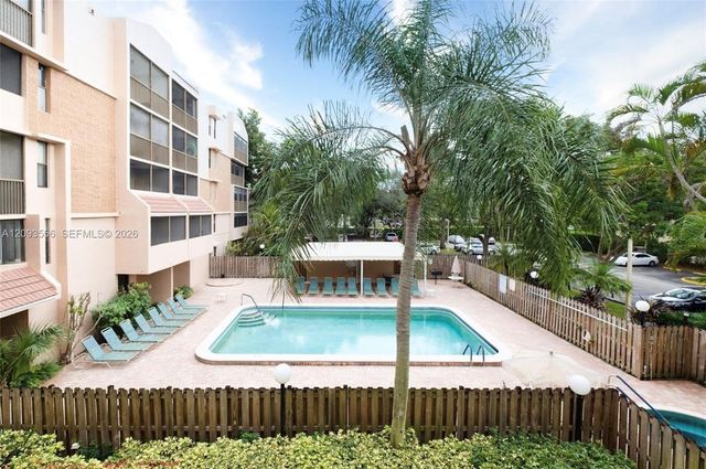 6800 Cypress Road 401, Plantation, FL 33317