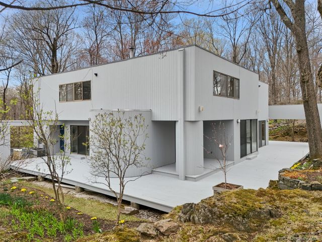 67 Tripp Street, Mount Kisco, NY 10549
