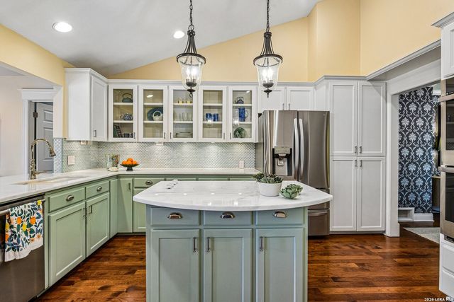 103 Tamworth, Castle Hills, TX 78213