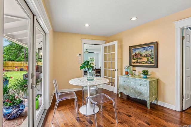 103 Tamworth, Castle Hills, TX 78213