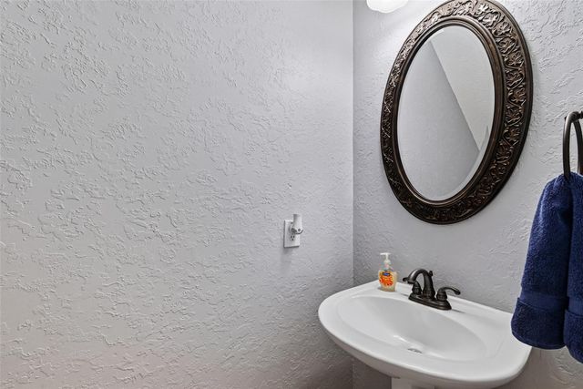 12923 Cambridge Eagle Drive, Houston, TX 77044