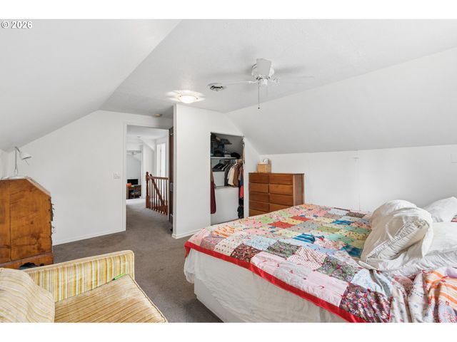 6356 Ne DURHAM Ave, Portland, OR 97211