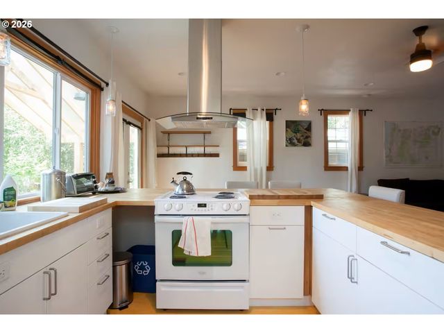 6356 Ne DURHAM Ave, Portland, OR 97211