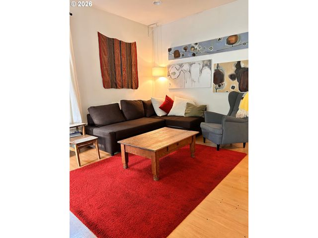 6356 Ne DURHAM Ave, Portland, OR 97211