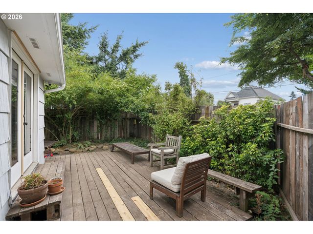 6356 Ne DURHAM Ave, Portland, OR 97211
