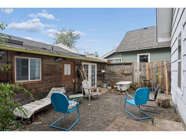 6356 Ne DURHAM Ave, Portland, OR 97211
