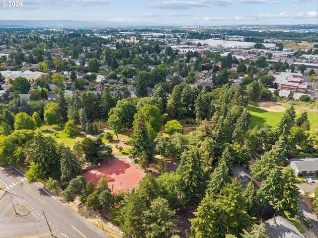 6356 Ne DURHAM Ave, Portland, OR 97211