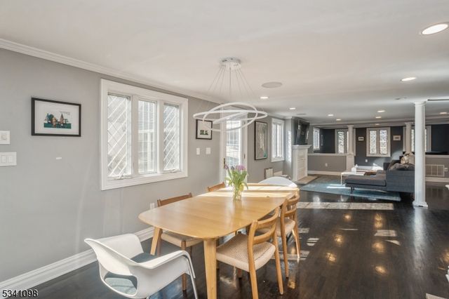 88 W Main St, Mendham Boro, NJ 07945