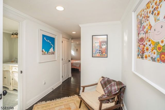 88 W Main St, Mendham Boro, NJ 07945
