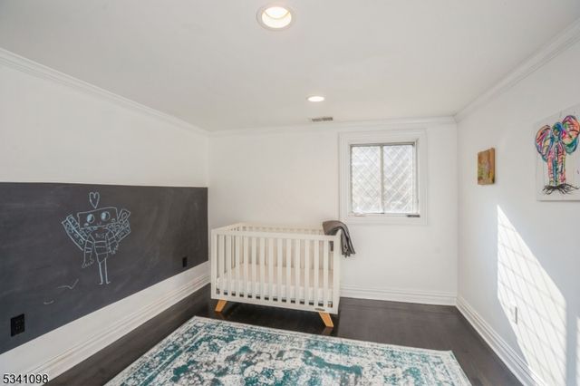 88 W Main St, Mendham Boro, NJ 07945